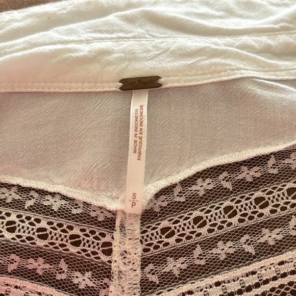 Free People Wild wind crisp white button up collared shirt with lace ext... - Picture 9 of 9